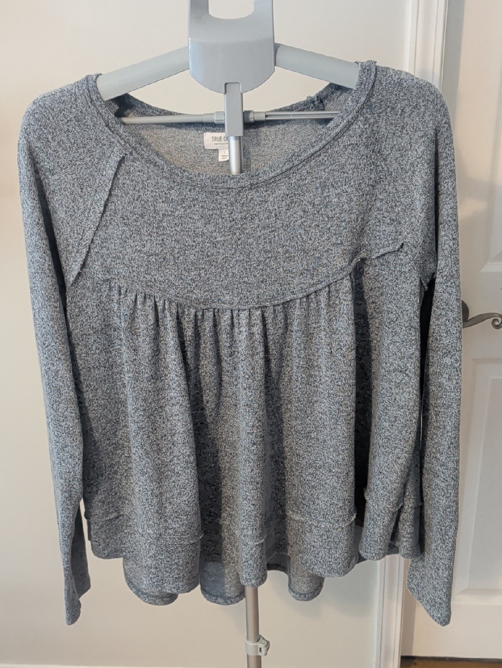 True Craft Heather Gray Peplum Knit Long-Sleeve Top
